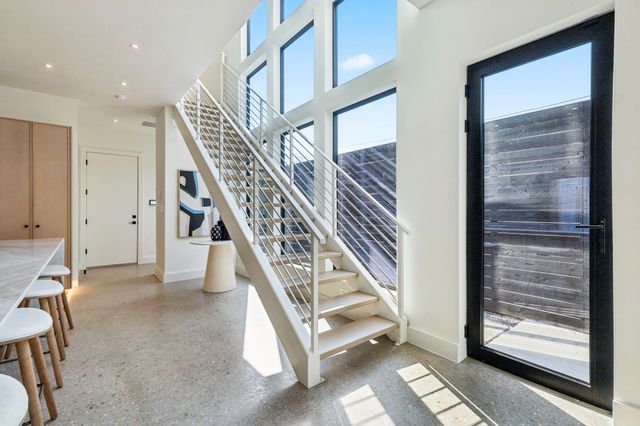 6801 Tyree Street, Dallas, TX 75209