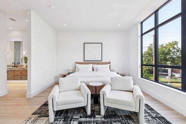 6801 Tyree Street, Dallas, TX 75209