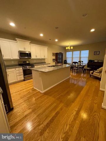 9806 USHERS PL, Waldorf, MD 20601