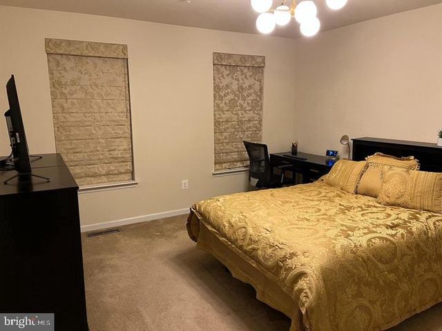 9806 USHERS PL, Waldorf, MD 20601