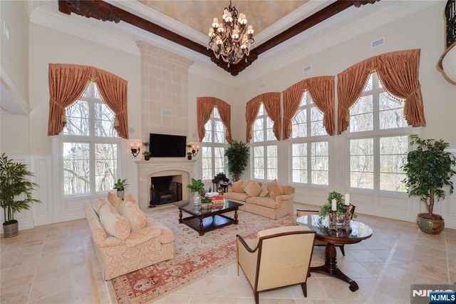 15 N Church Road, Saddle River, NJ 07458