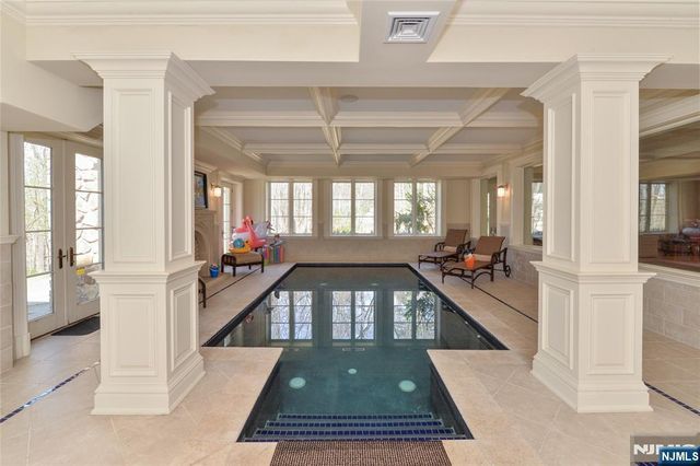 15 N Church Road, Saddle River, NJ 07458