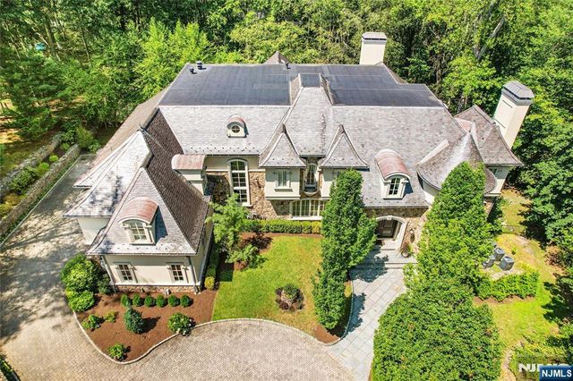 15 N Church Road, Saddle River, NJ 07458