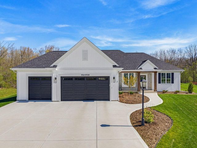 W144N11538 Wrenwood DRIVE, Germantown, WI 53022