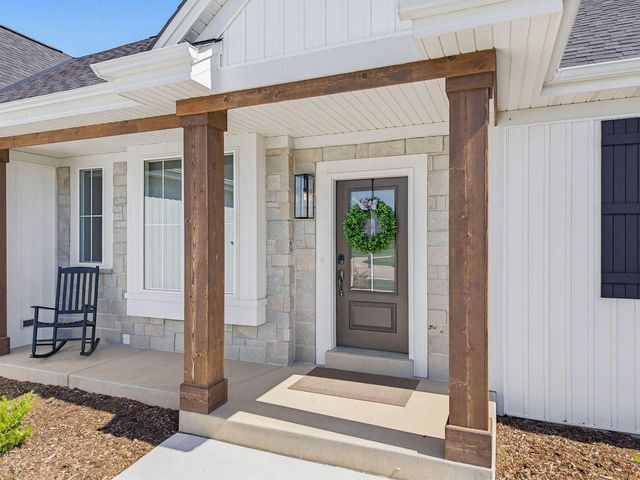 W144N11538 Wrenwood DRIVE, Germantown, WI 53022