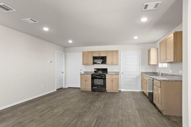 129 Daylily DR, Elgin, TX 78621