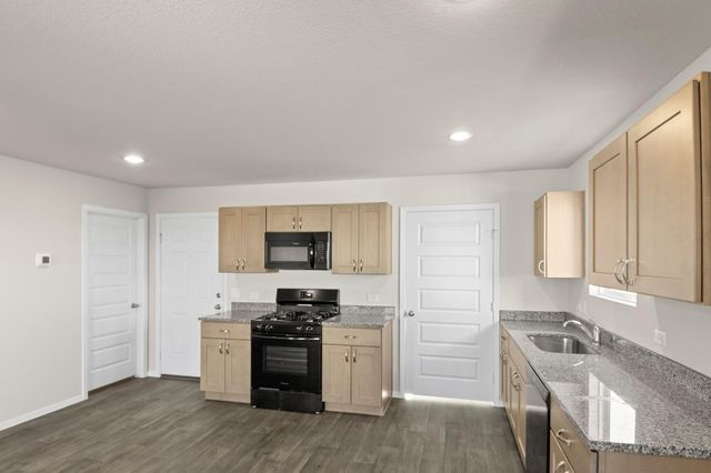 129 Daylily DR, Elgin, TX 78621