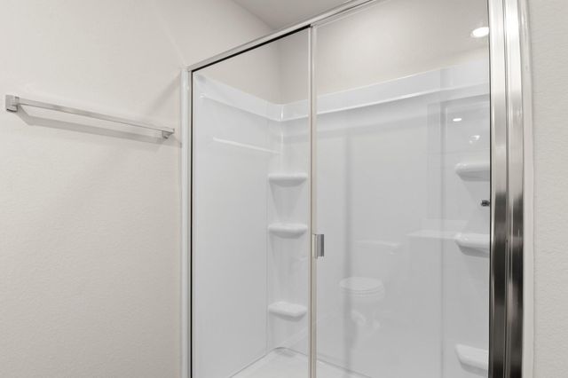 129 Daylily DR, Elgin, TX 78621