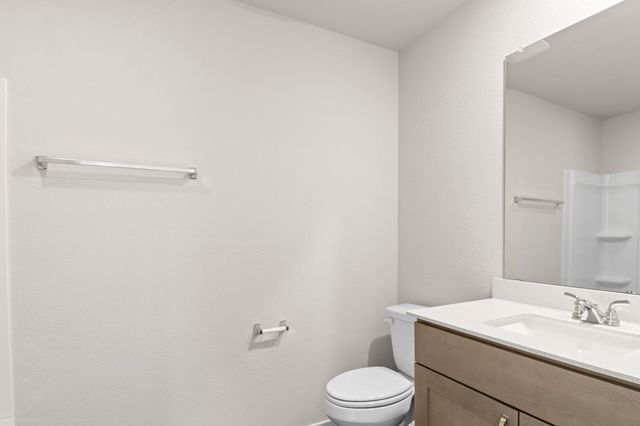 129 Daylily DR, Elgin, TX 78621