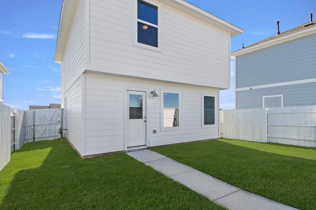 129 Daylily DR, Elgin, TX 78621