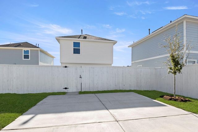 129 Daylily DR, Elgin, TX 78621