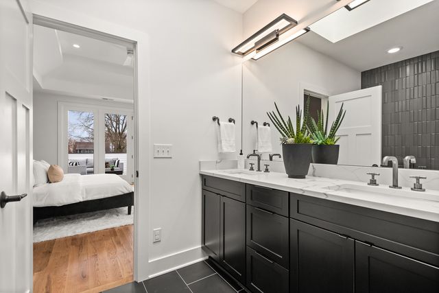 1826 5th Ave, N, Nashville, TN 37208