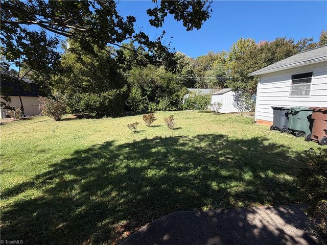 3020 Shady Lawn Drive, Greensboro, NC 27408