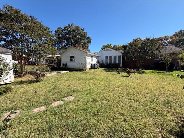 3020 Shady Lawn Drive, Greensboro, NC 27408
