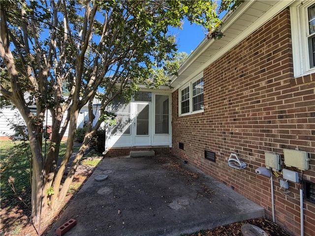 3020 Shady Lawn Drive, Greensboro, NC 27408