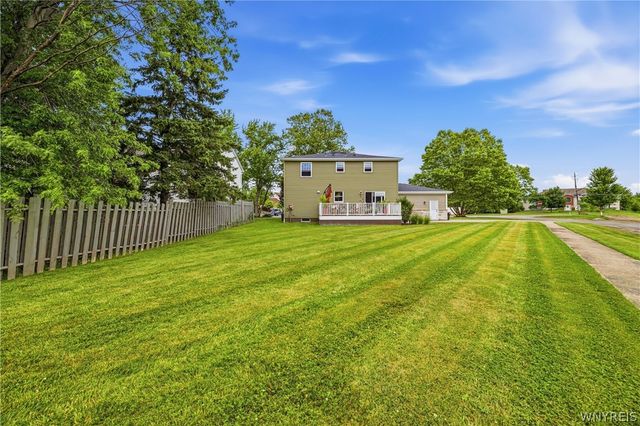 70 Angle Road, West Seneca, NY 14224