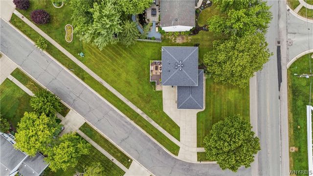 70 Angle Road, West Seneca, NY 14224