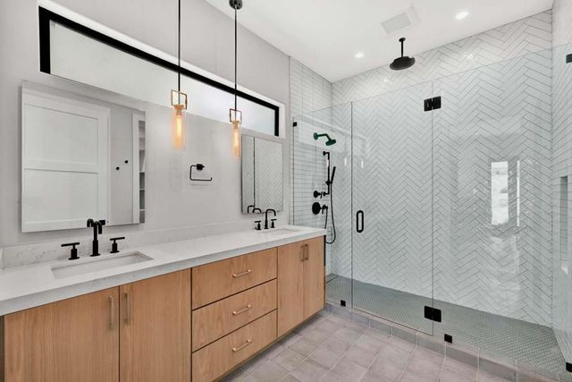 6344 La Pintura Dr, La Jolla, CA 92037