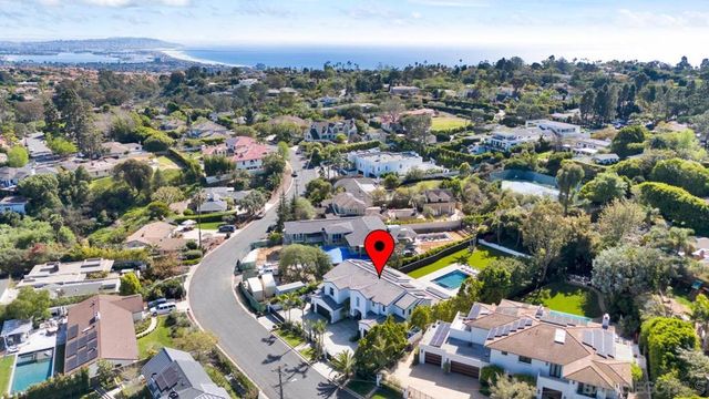 6344 La Pintura Dr, La Jolla, CA 92037