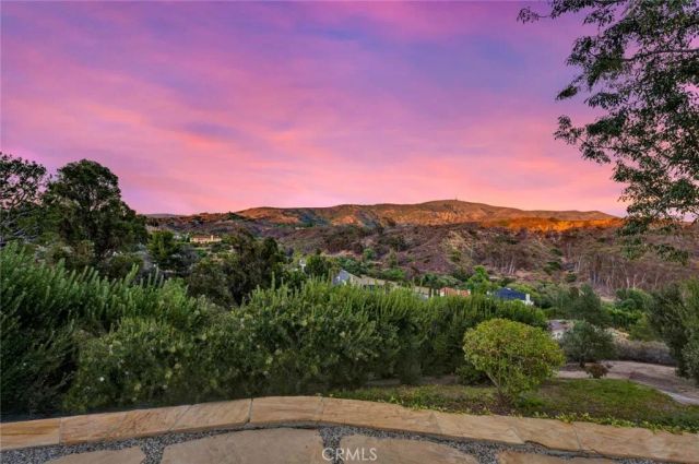 10432 Mira Vista Drive, North Tustin, CA 92705