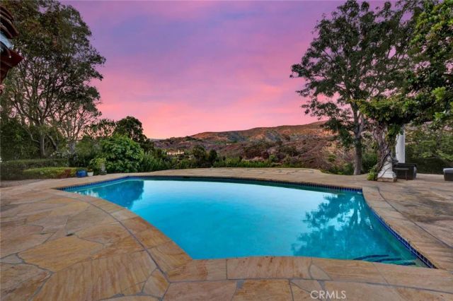 10432 Mira Vista Drive, North Tustin, CA 92705