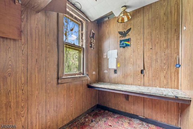 36 Pulaski St, Bloomfield Twp., NJ 07003