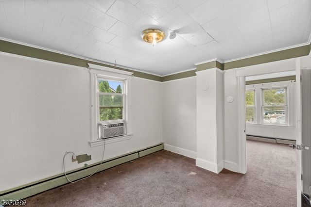 36 Pulaski St, Bloomfield Twp., NJ 07003