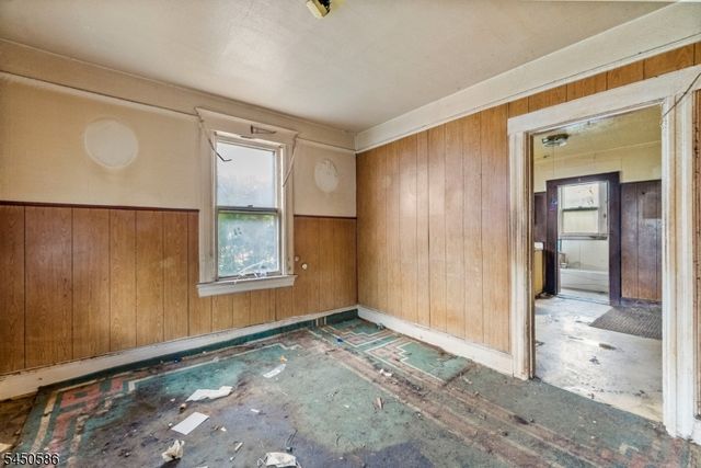 36 Pulaski St, Bloomfield Twp., NJ 07003