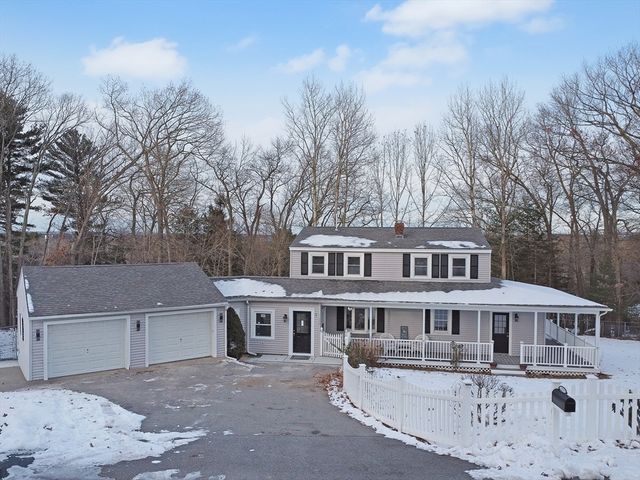 255 Oakland Ave, Methuen, MA 01844