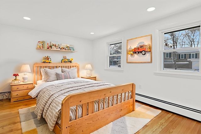 255 Oakland Ave, Methuen, MA 01844