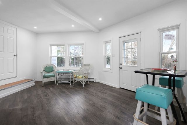 255 Oakland Ave, Methuen, MA 01844