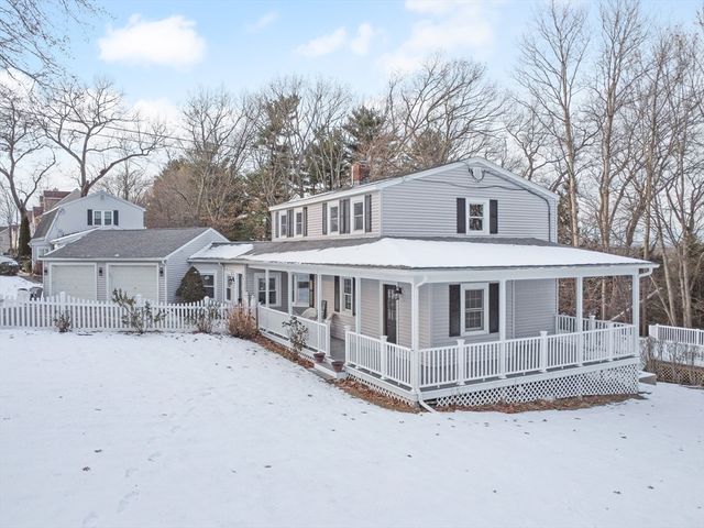 255 Oakland Ave, Methuen, MA 01844