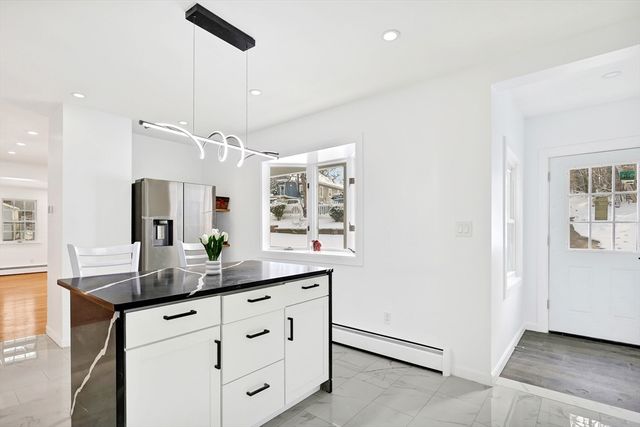 255 Oakland Ave, Methuen, MA 01844