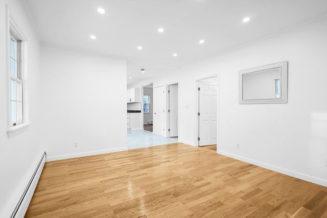 255 Oakland Ave, Methuen, MA 01844