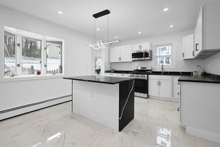 255 Oakland Ave, Methuen, MA 01844