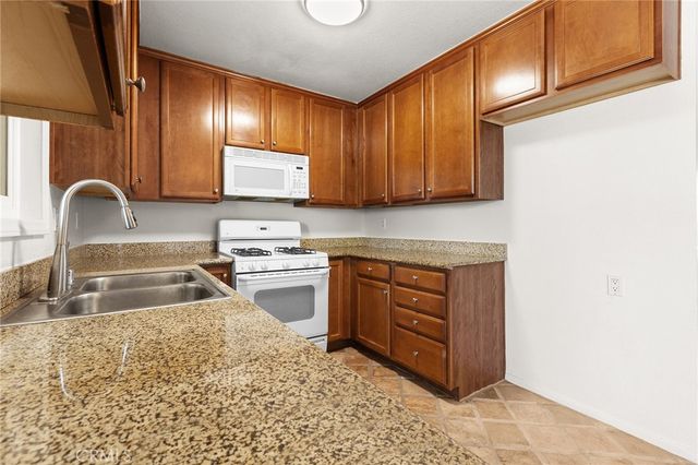 505 Calle Montecito 28, Oceanside, CA 92057