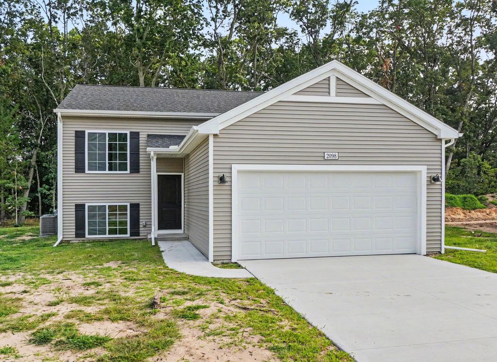 2098 Kristin Court, Muskegon Twp, MI 49442