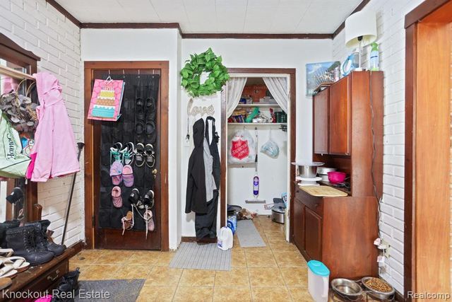 6180 Shattuck Road, Saginaw, MI 48603