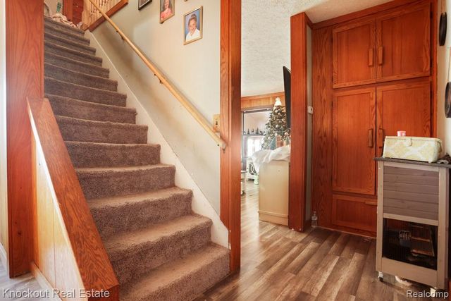 6180 Shattuck Road, Saginaw, MI 48603