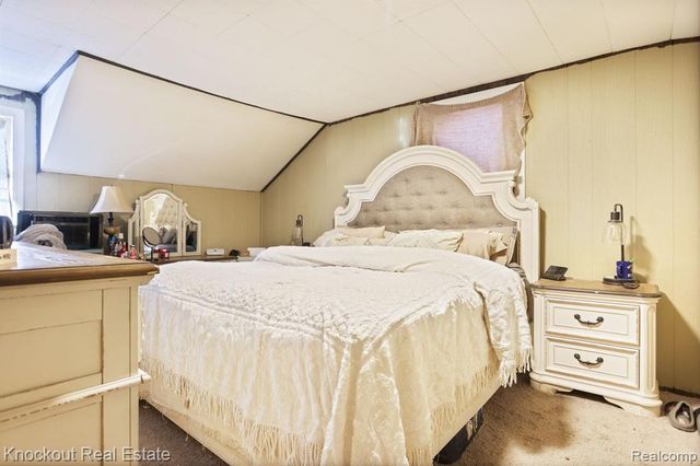 6180 Shattuck Road, Saginaw, MI 48603