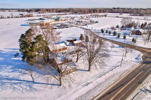 6180 Shattuck Road, Saginaw, MI 48603