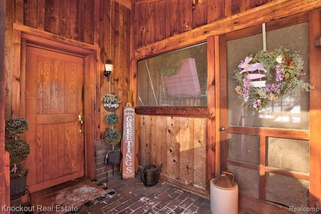 6180 Shattuck Road, Saginaw, MI 48603