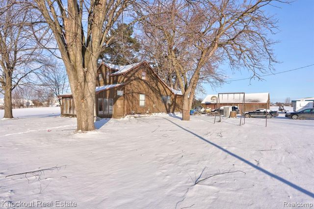 6180 Shattuck Road, Saginaw, MI 48603