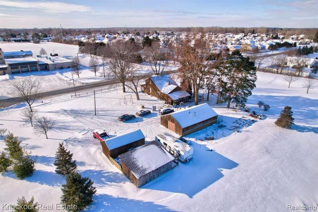 6180 Shattuck Road, Saginaw, MI 48603