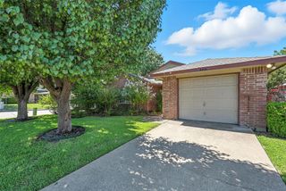 4406 Falls Drive, Dallas, TX 75211