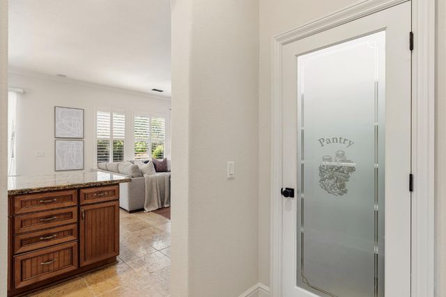 5962 Country Manor Pl, Sacramento, CA 95835
