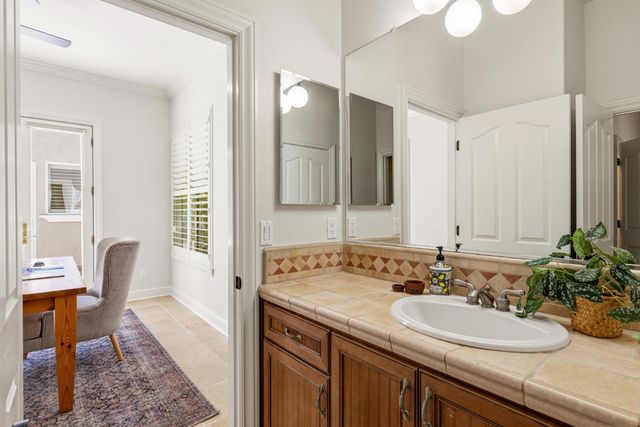 5962 Country Manor Pl, Sacramento, CA 95835
