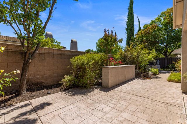 5962 Country Manor Pl, Sacramento, CA 95835
