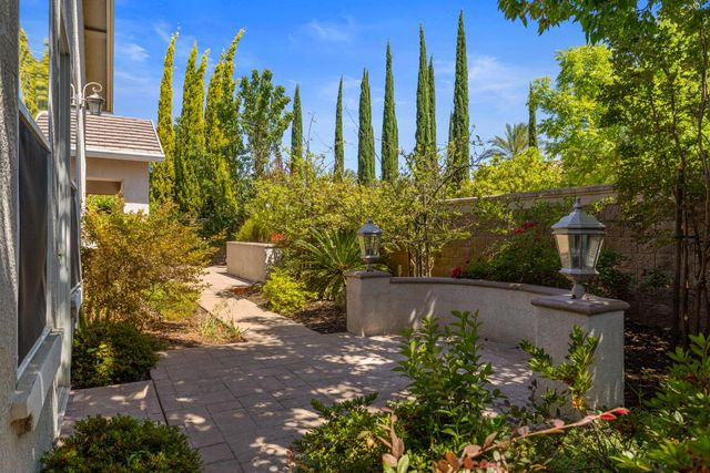 5962 Country Manor Pl, Sacramento, CA 95835