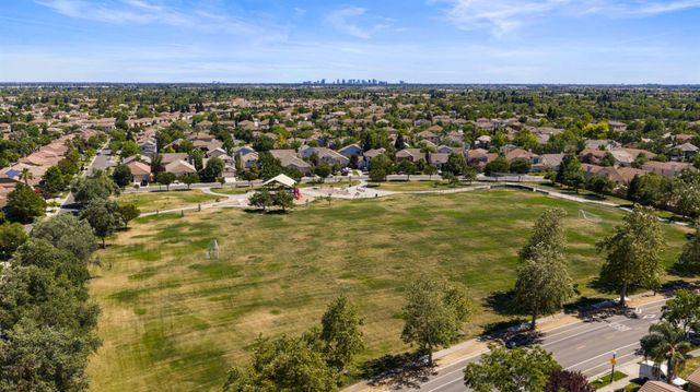 5962 Country Manor Pl, Sacramento, CA 95835